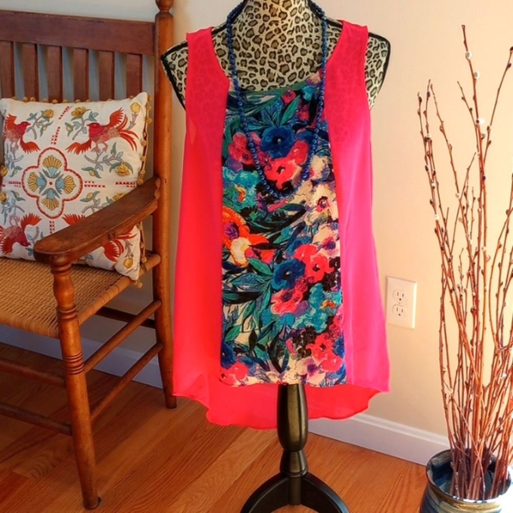 Nicole Miller by Nicole Miller Sleeveless Fuschia Blouse Size: Medium